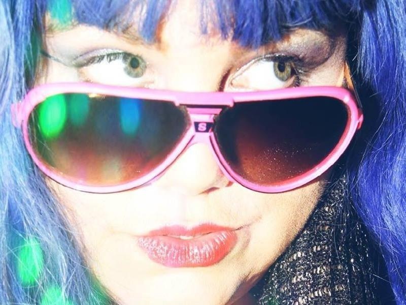 Co gai Phap noi tieng nho tuyen bo khong doi avatar 3 mau hinh anh