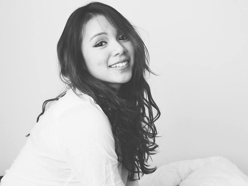 Nu du hoc sinh Canada xinh dep, thao 3 ngoai ngu hinh anh