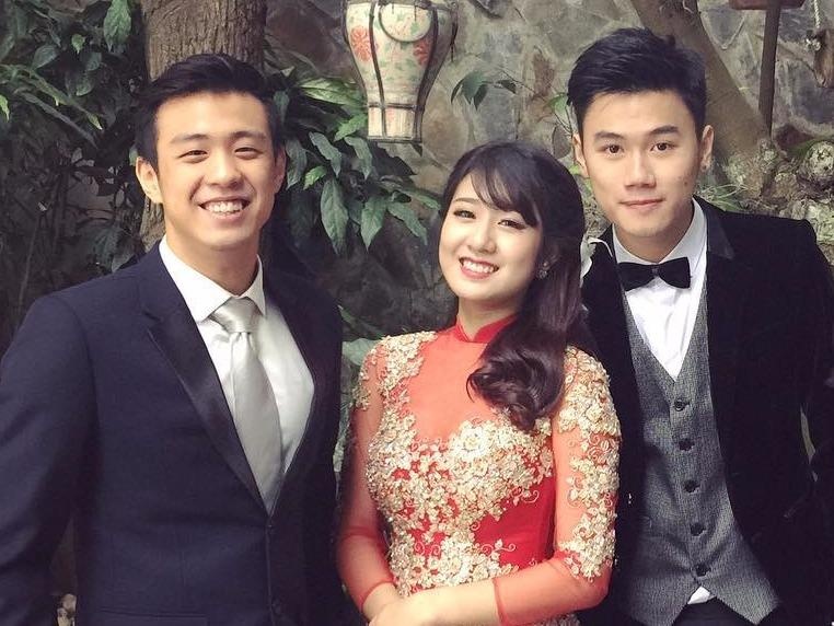 Em gai Huyme rang ro trong le an hoi hinh anh