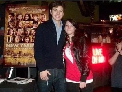 Tro thanh nguoi yeu than tuong nho... Twitter hinh anh