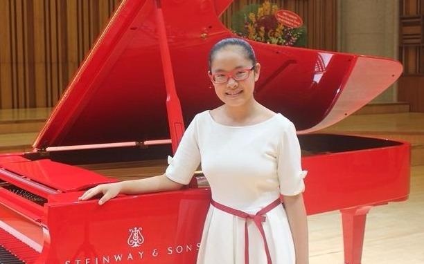 9X dai dien Viet Nam tham gia cuoc thi choi piano quoc te hinh anh