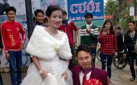 Dam cuoi co tich o Nghe An cua 'nang Bach Tuyet va chu lun' hinh anh