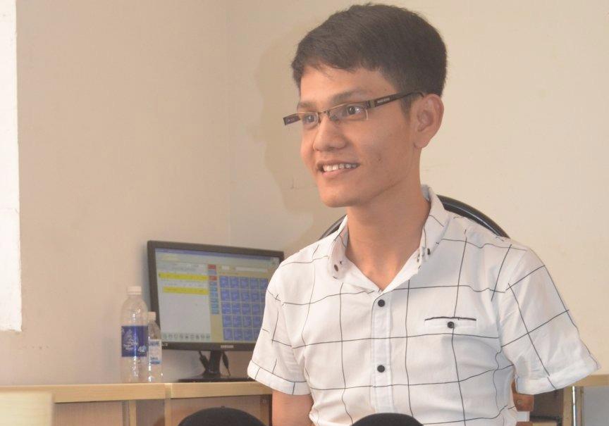 Cau chuyen cua cau hoc tro cut tay hinh anh