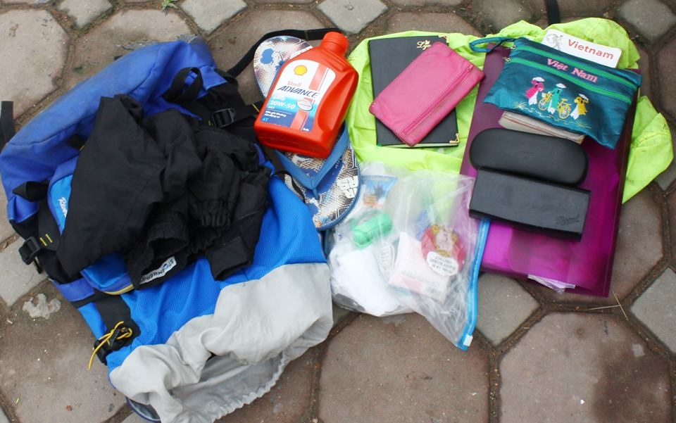 cặp người Pháp mất đồ ảnh 3 cap nguoi Phap mat do anh 3