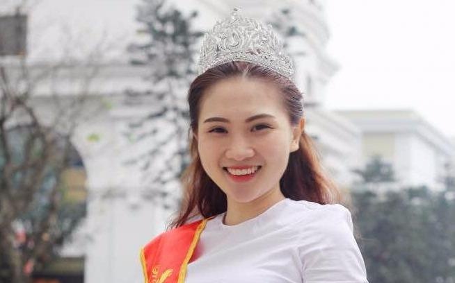 Miss Bao chi: 'Minh da khoc ca ngay sau khi dang quang' hinh anh