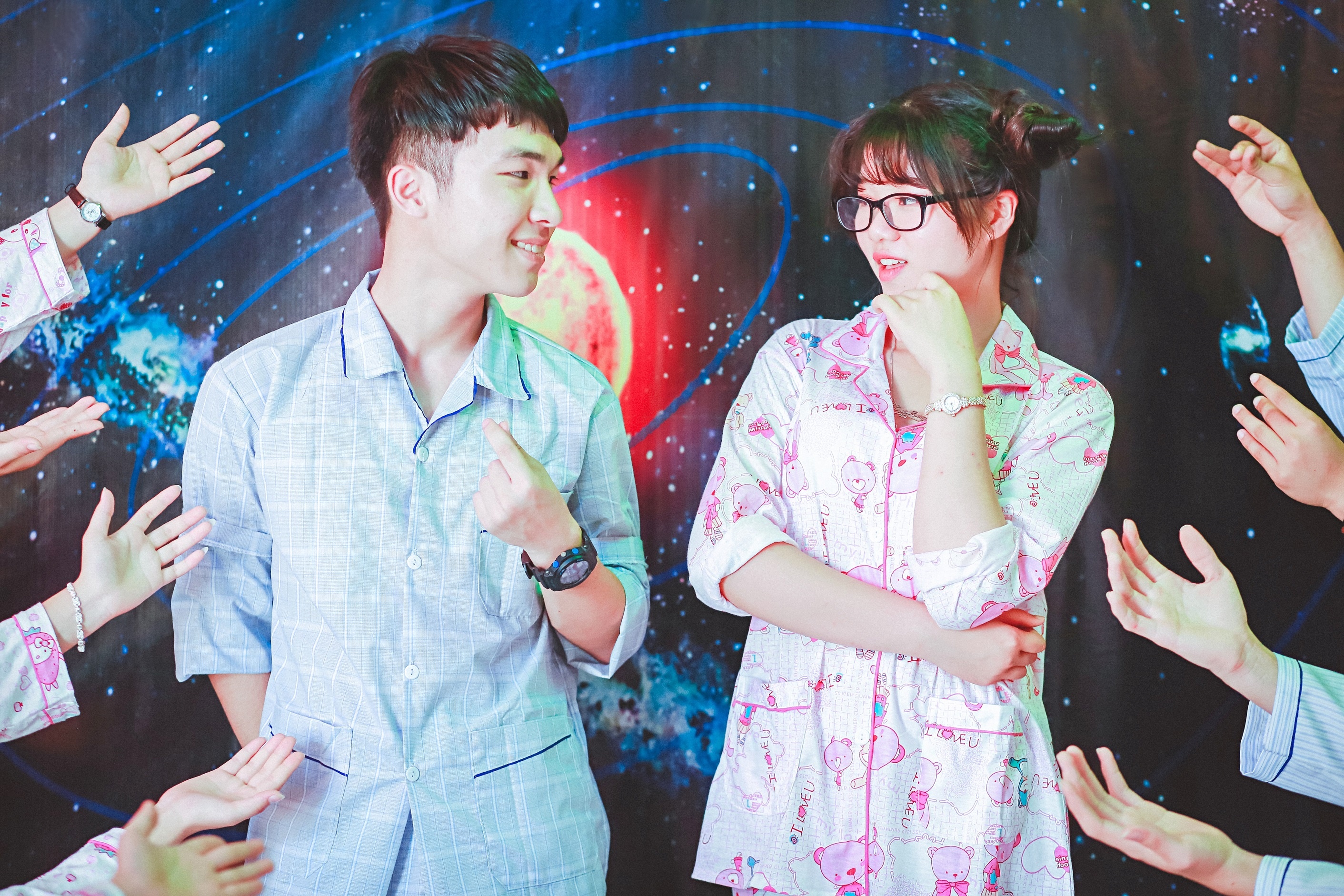 ảnh kỷ yếu tiệc đêm ảnh 6 anh ky yeu tiec dem anh 6