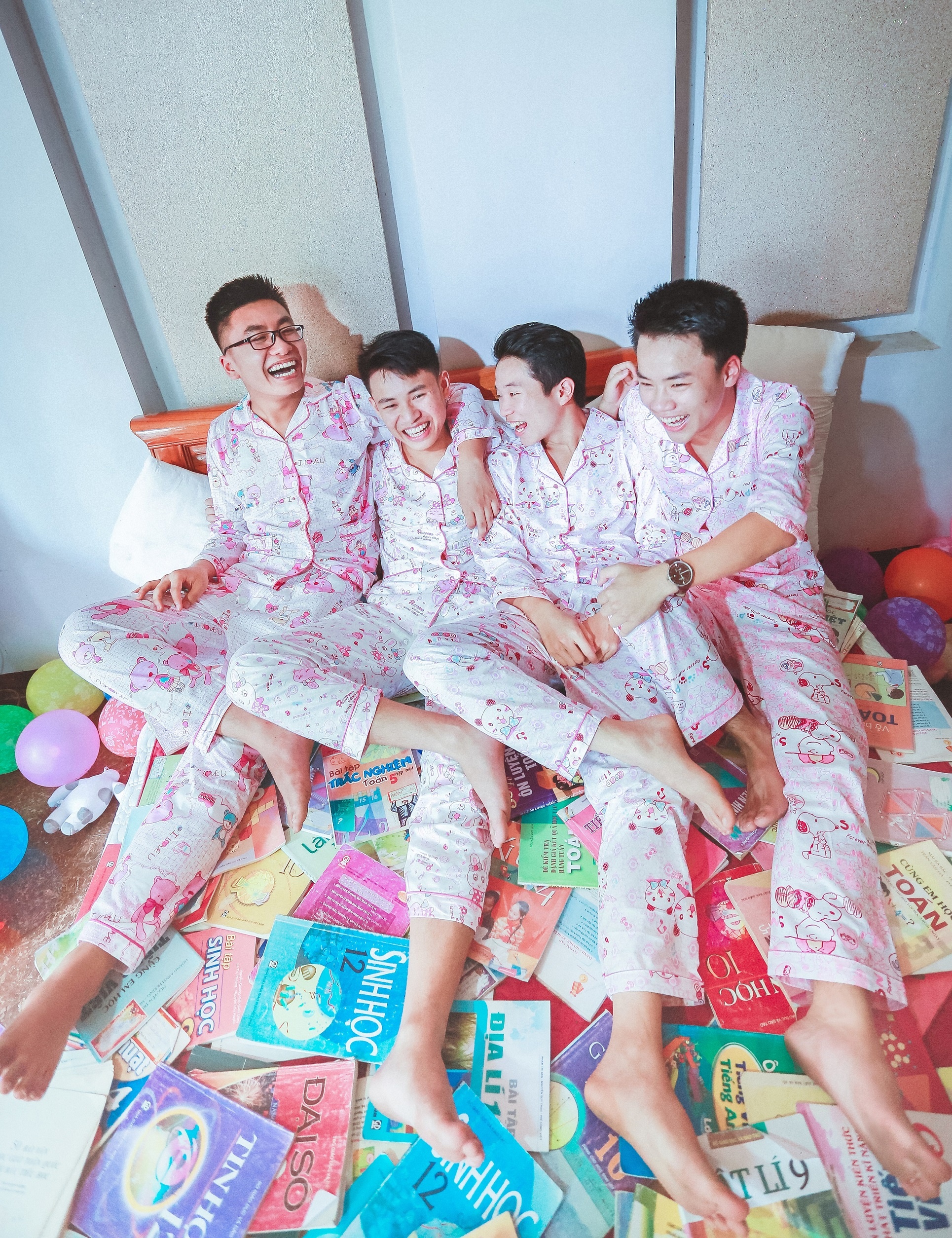 ảnh kỷ yếu tiệc đêm ảnh 7 anh ky yeu tiec dem anh 7