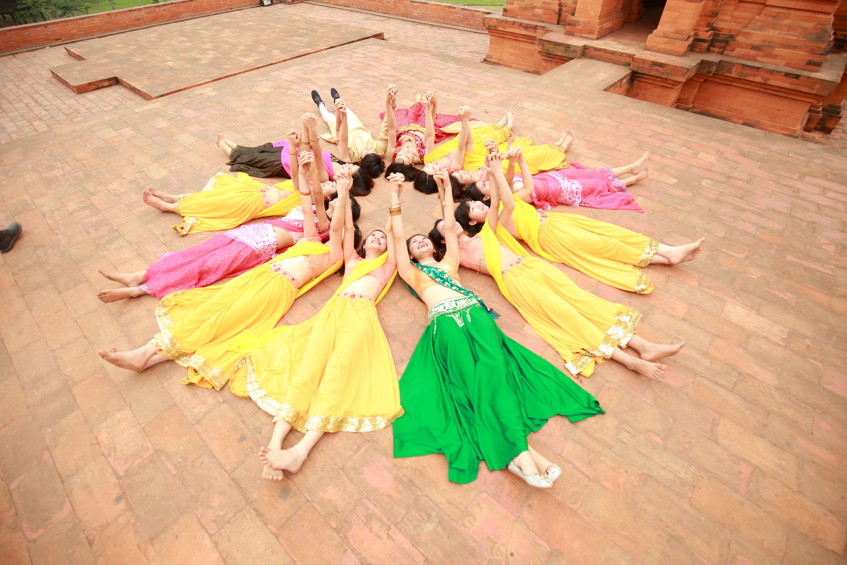 Ky yeu Hau due mat troi anh 6