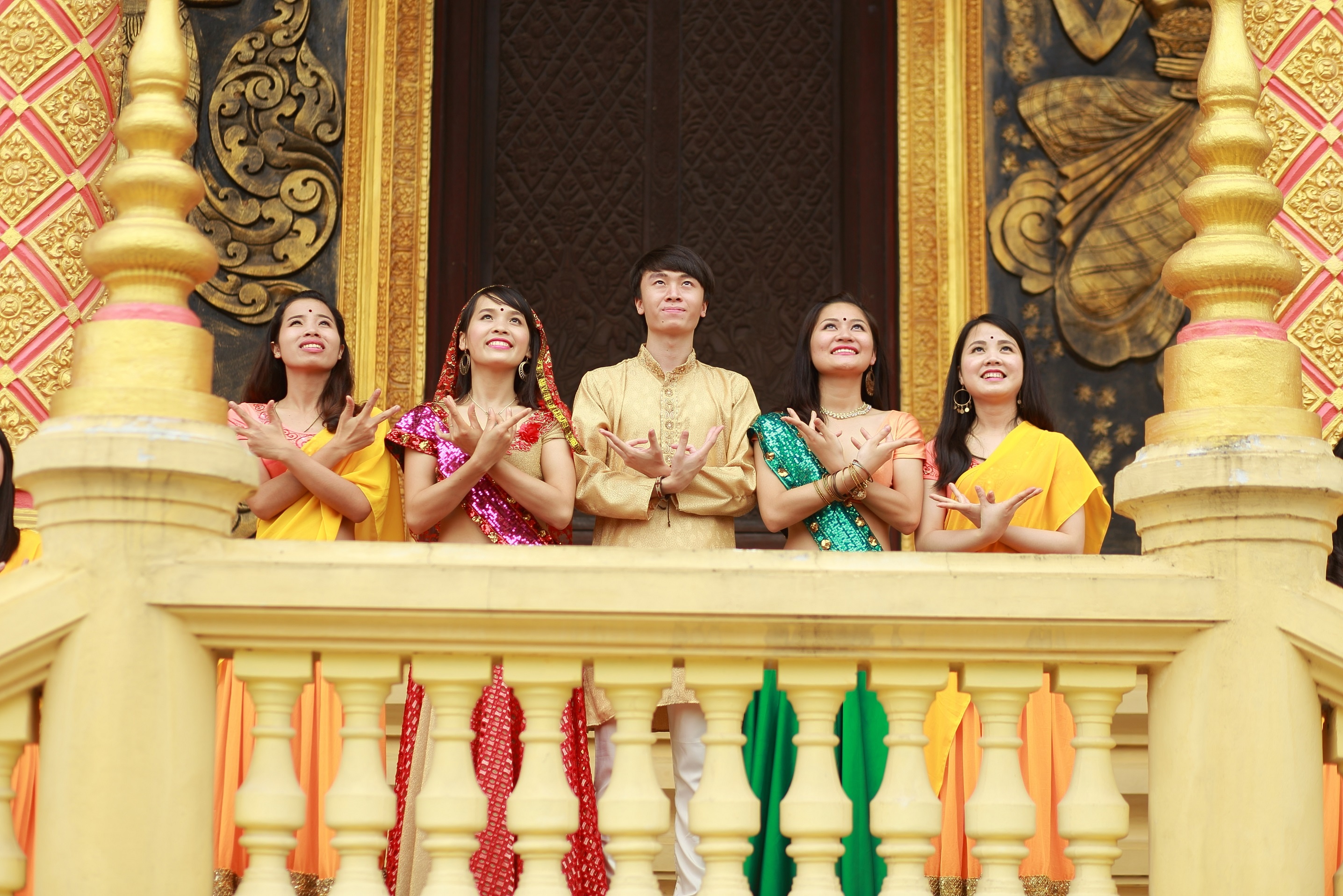 Ky yeu Hau due mat troi anh 8