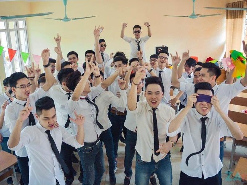 Man nhay cau ca, cuoi ngua cua teen Thai Nguyen hut dan mang hinh anh