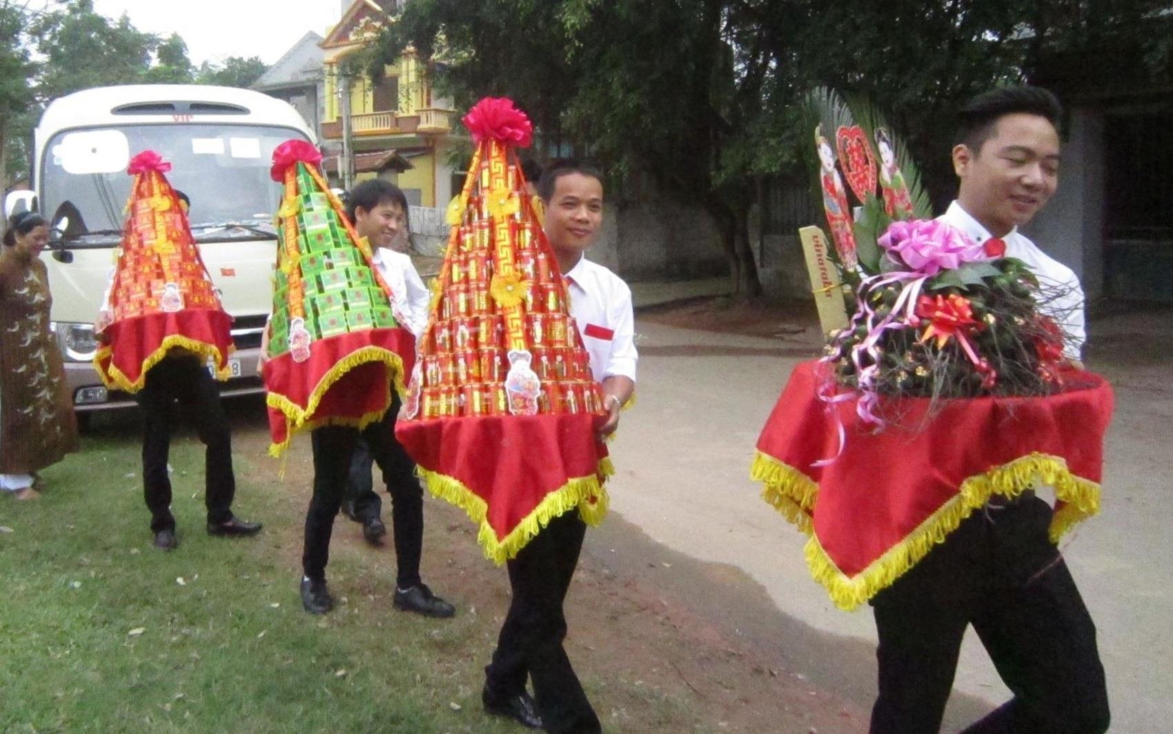 Co hay khong man ruoc dau bang xe buyt o Vinh Phuc? hinh anh