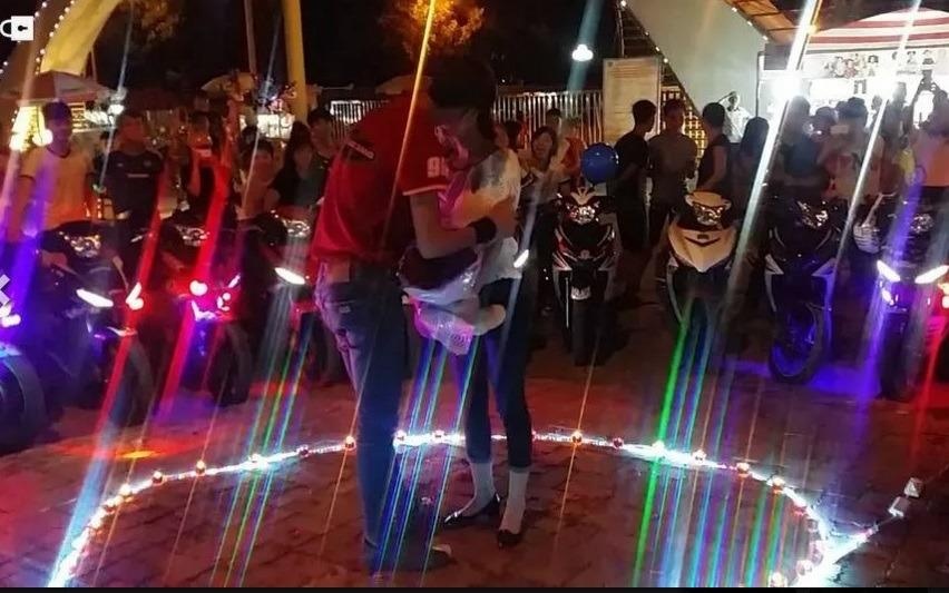 Man to tinh bang dan xe Exciter hinh anh