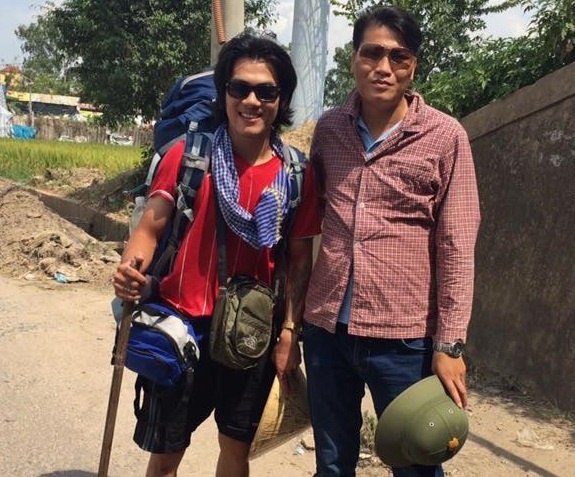 chang trai di bo xuyen Dong Nam A anh 3