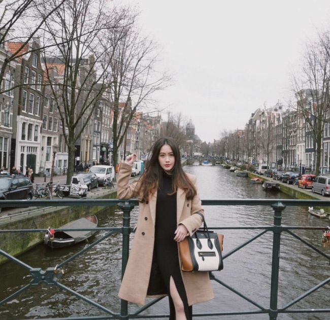 Nu sinh Lao goc Viet xinh dep anh 1