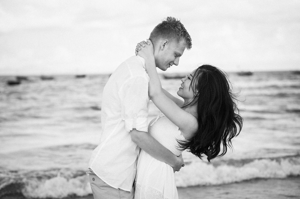 anh cuoi linh My voi co dau Viet anh 3