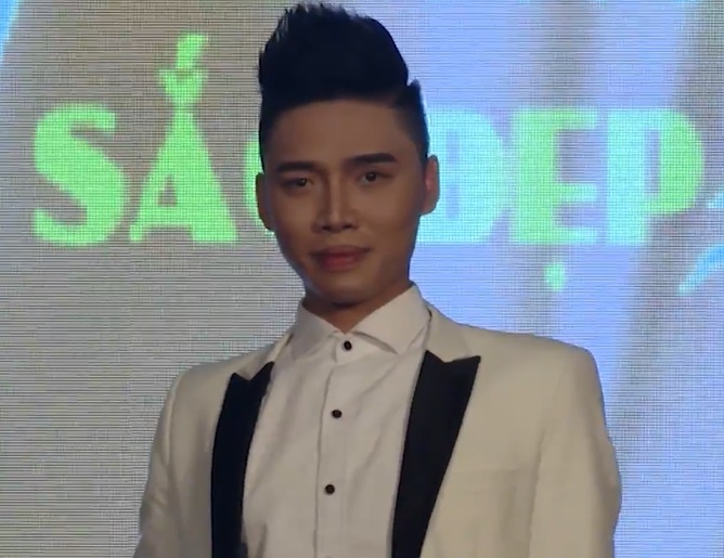 Chàng trai sứt môi thành hot boy ảnh 1 Chang trai sut moi thanh hot boy anh 1