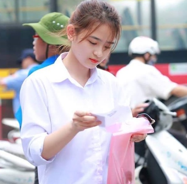 cô gái xinh đẹp bị chụp lén ảnh 1 co gai xinh dep bi chup len anh 1