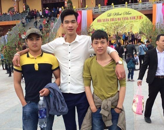 cặp đôi đũa lệch ảnh 3 cap doi dua lech anh 3