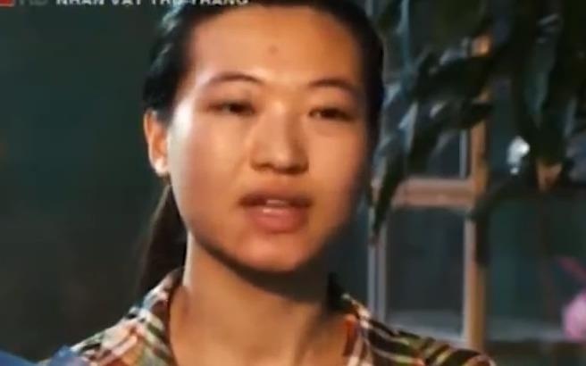 Thu Trang bi mac chung benh viem da hanh ha trong nhieu nam hinh anh