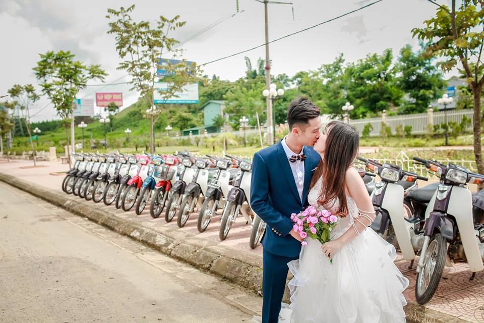 anh cuoi ben 30 chiec xe dream anh 1