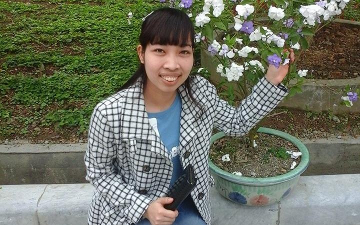 Minh Thu luon mac cam voi ham rang bi ho tu nho hinh anh