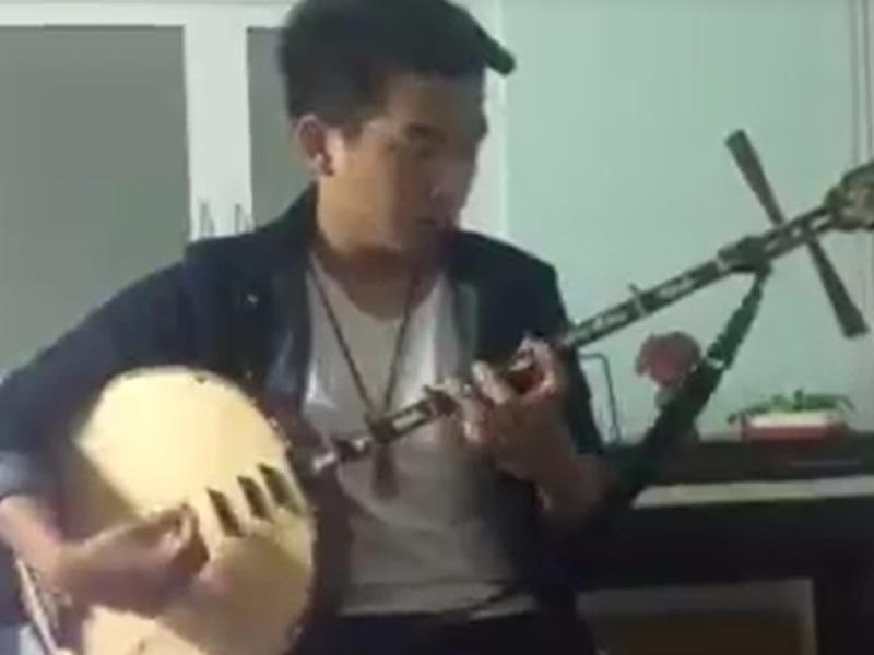 Ban cover 'We don't talk anymore' bang dan nguyet hinh anh