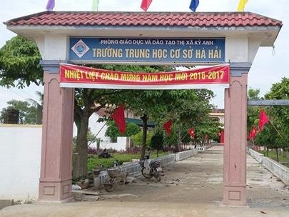 Them 757 hoc sinh o Ky Anh da den truong hinh anh
