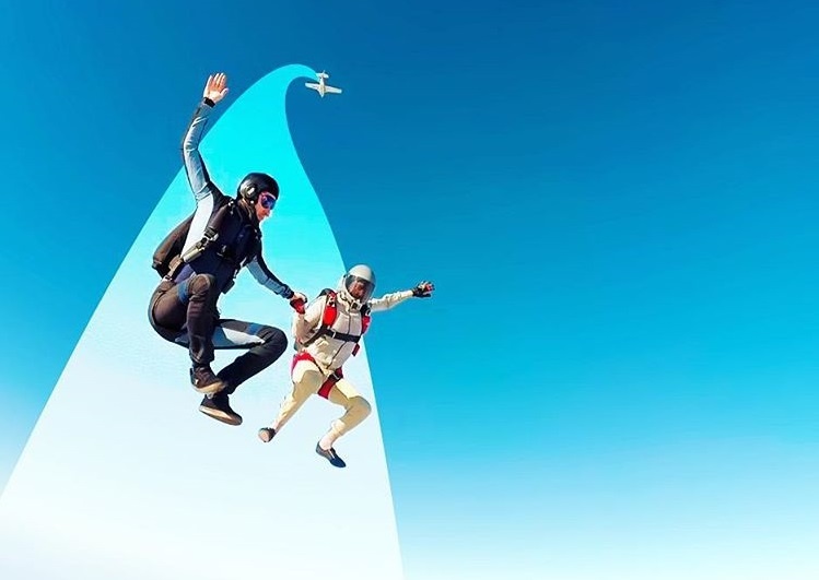 Chàng trai photoshop ảnh nhảy dù ảnh 2 Chang trai photoshop anh nhay du anh 2