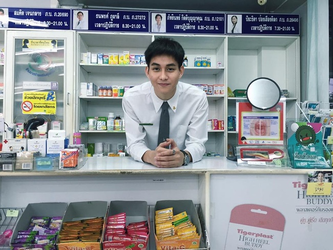 chang duoc si Thai Lan dien trai anh 1