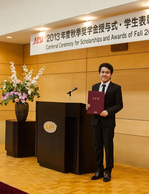 chàng trai chuyên toán đạt 8.0 Ielts ảnh 2 chang trai chuyen toan dat 8.0 Ielts anh 2