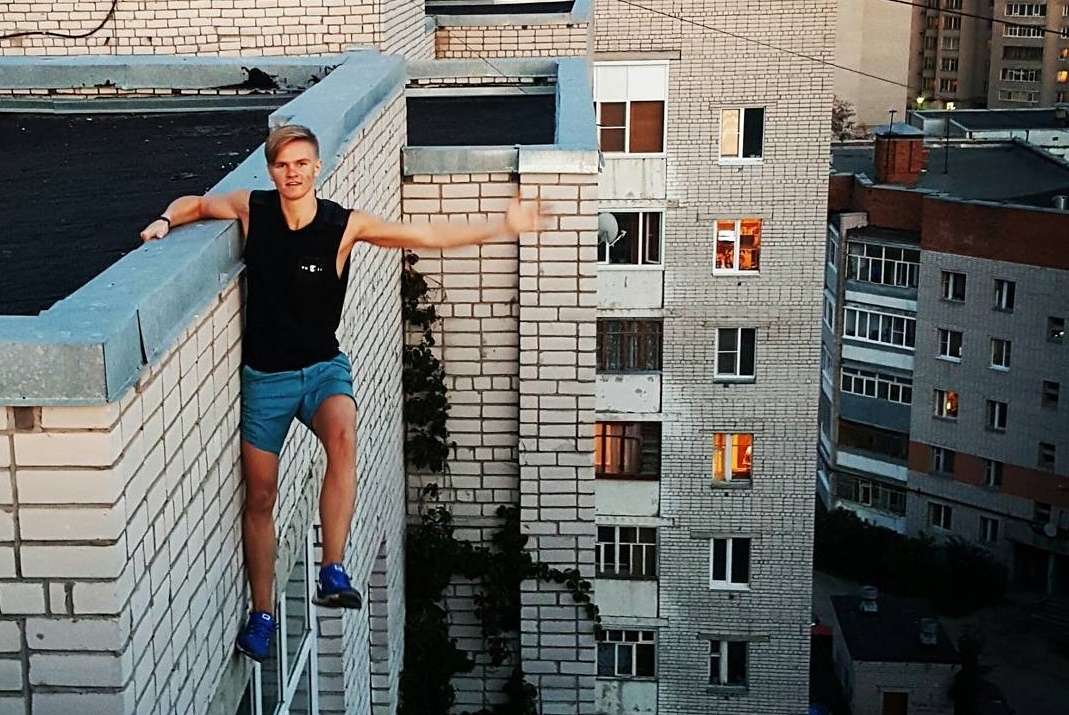 bat chap tinh mang vi tro choi mao hiem anh 1