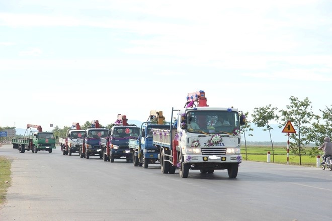 van hoa chi trich cua gioi tre anh 2