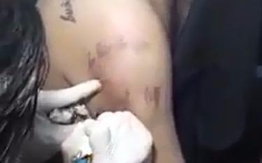 9X quyt tien bi chu quan xam len nguoi hinh anh