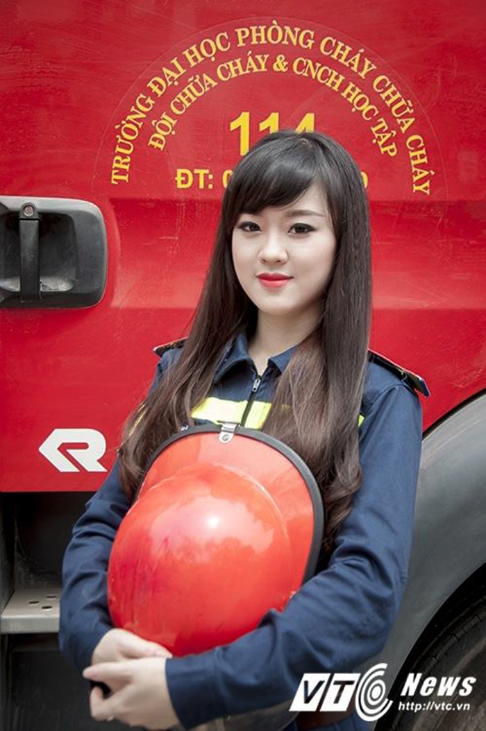 Hot girl Phòng cháy chữa cháy ảnh 1 Hot girl Phong chay chua chay anh 1