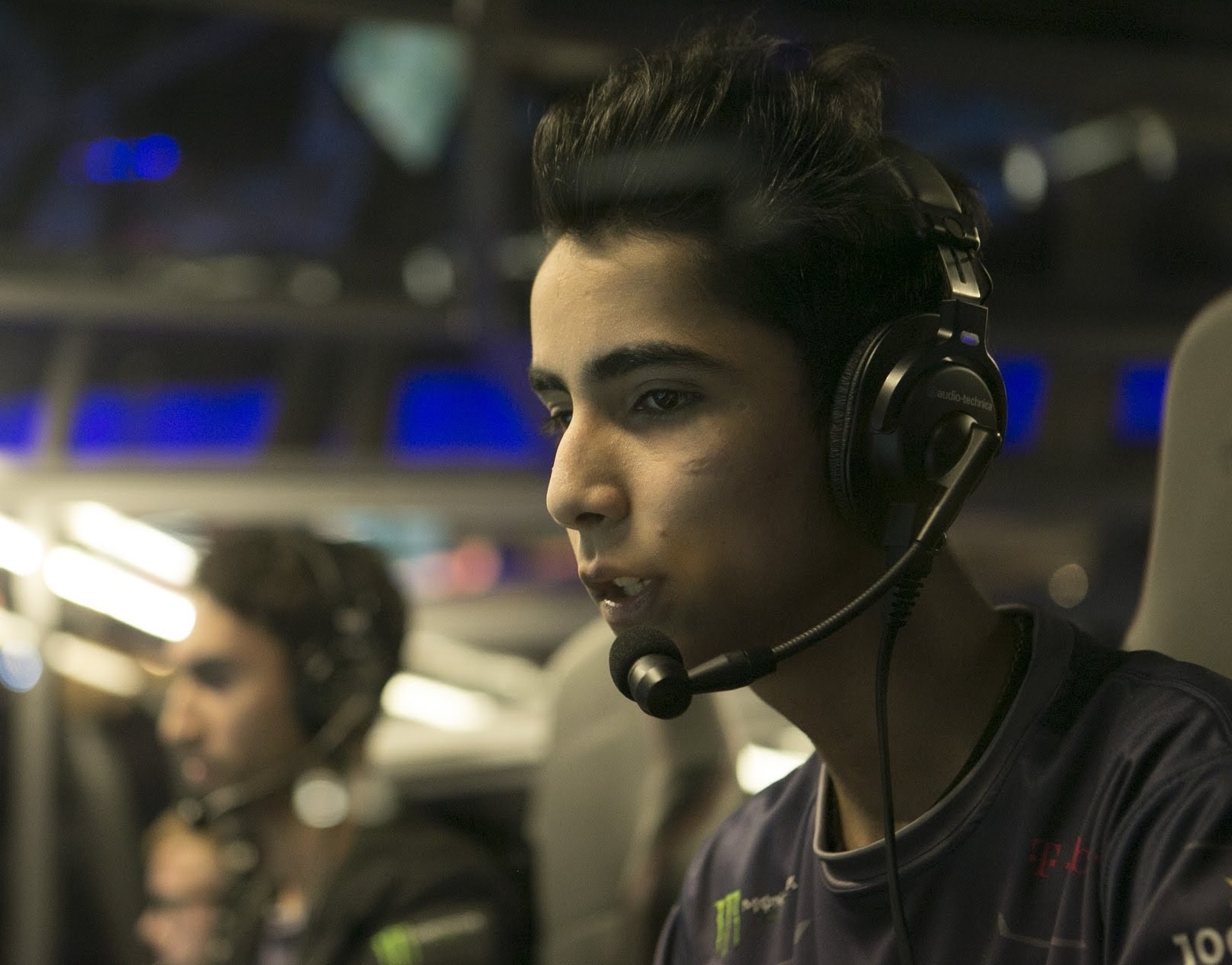 thanh thieu nien anh huong nhat the gioi anh 12