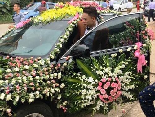 Chu re lai xe phu kin hoa dan doan 50 oto ruoc dau o Nghe An hinh anh