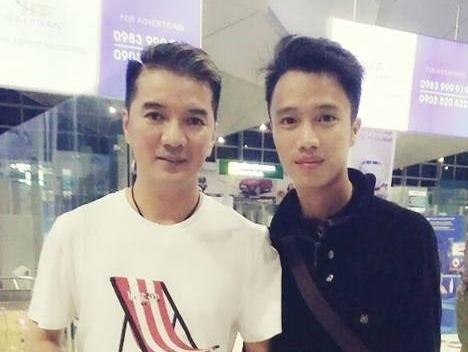 9X Nghe An co giong hat giong Dam Vinh Hung hinh anh