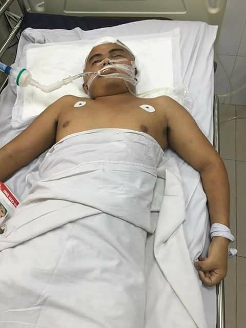 nu sinh quyen gop tien giup ban anh 1