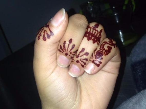 Trao luu giau ngon tay cua gioi tre the gioi hinh anh