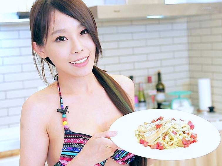 Nu thac si co tai nau an anh 1