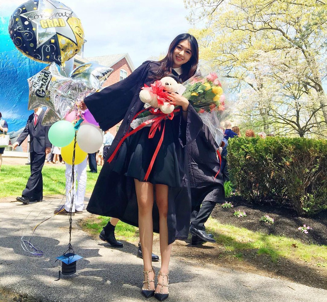 ai nu nha ty phu hoc gioi anh 3