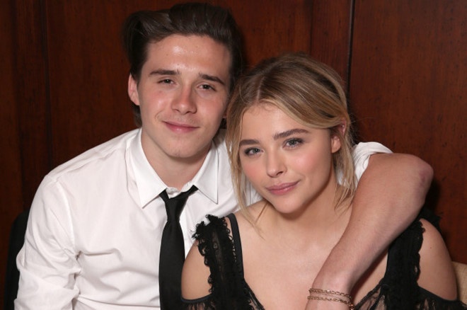 Brooklyn Beckham bị ném đá ảnh 3 Brooklyn Beckham bi nem da anh 3