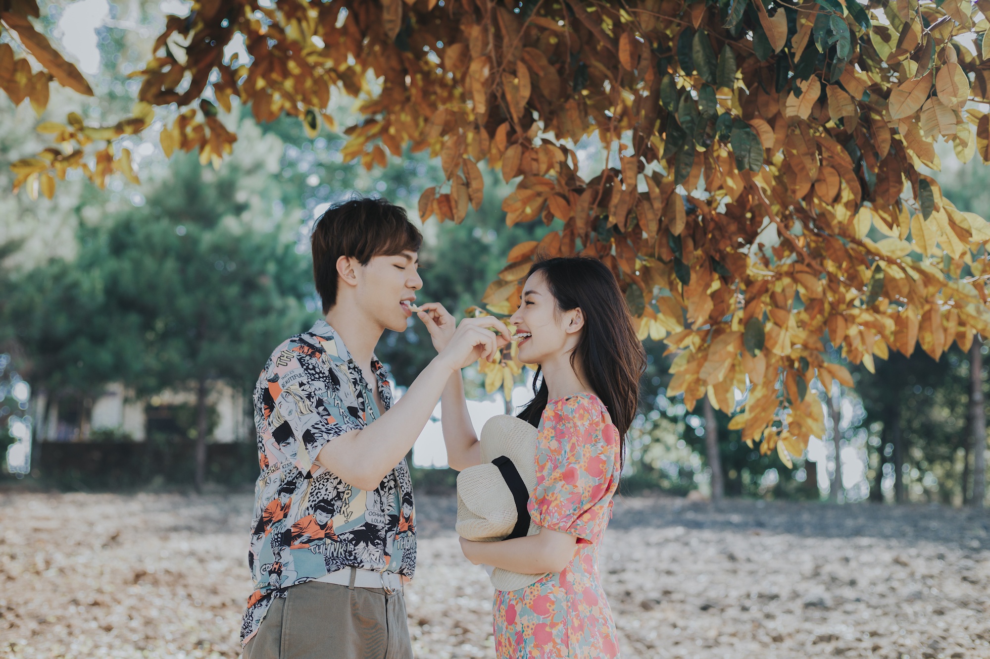 Erik ra mat MV moi anh 2