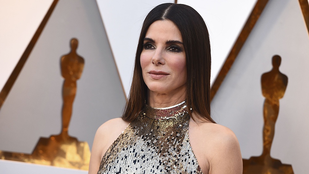 Ke rinh mo Sandra Bullock tu tu tai nha rieng hinh anh