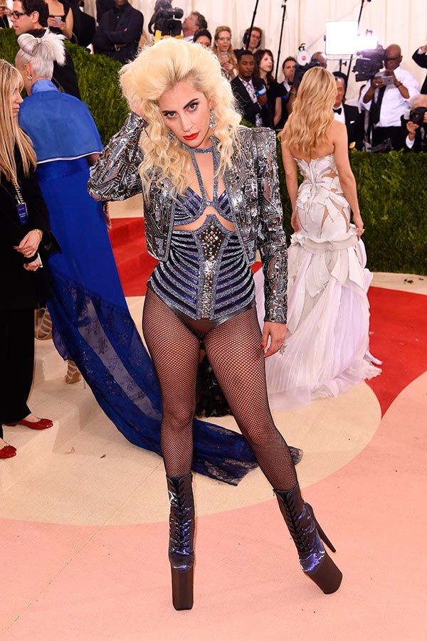 Nhung bo canh tham hoa tai Met Gala anh 8