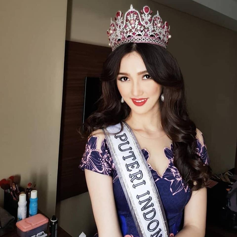 Hoa hậu Indonesia giống Bích Phương ảnh 8 Hoa hau Indonesia giong Bich Phuong anh 8