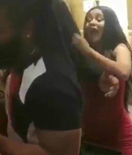 Cardi B đánh nhau với fan ảnh 1 Cardi B danh nhau voi fan anh 1