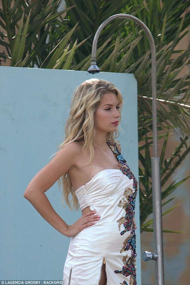 Em gai Kate Moss goi cam anh 2