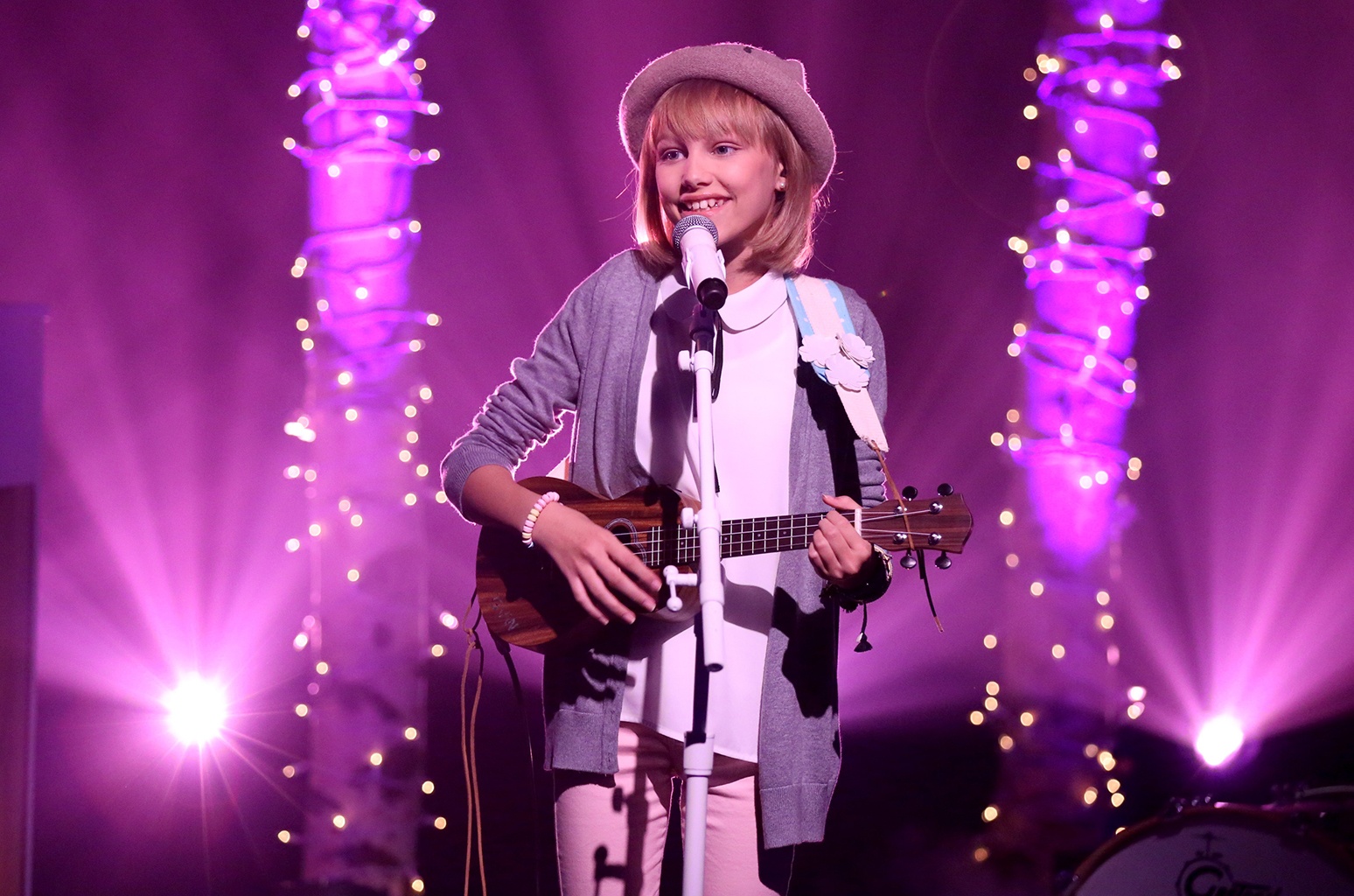 Thi sinh nhi dang quang the gioi anh 2