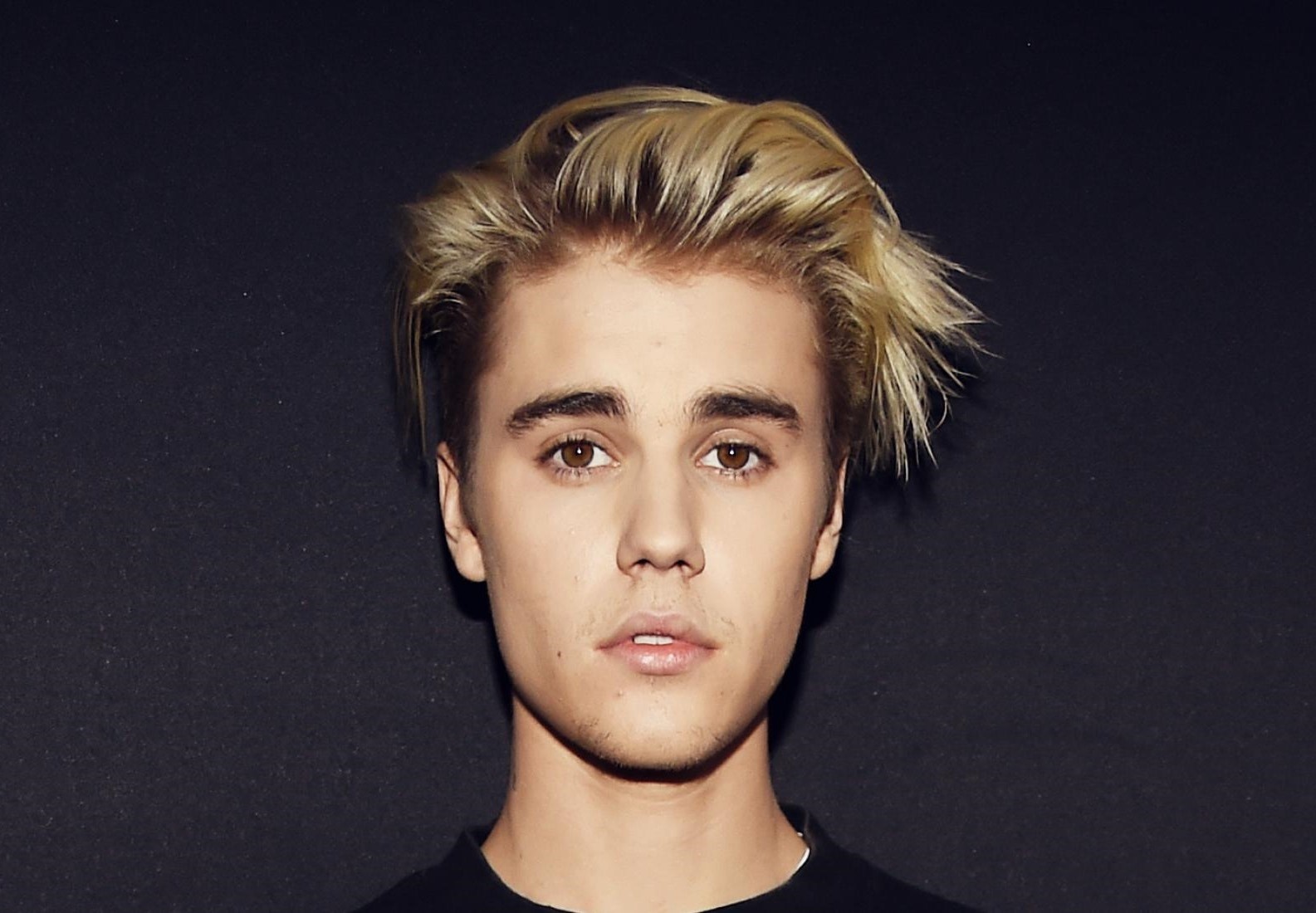 Justin Bieber danh nhau tai NBA 2016 hinh anh